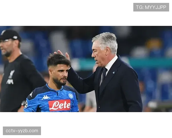 那不勒斯主席德劳伦蒂斯接受专访，坚称球队不会出售奥斯梅恩，并透露夏窗预算。