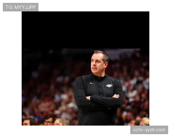 曝太阳队计划与主教练沃格尔分道扬镳,已开始物色新帅人选 曝太阳队计划与主教练沃格尔分道扬镳,已开始物色新帅人选